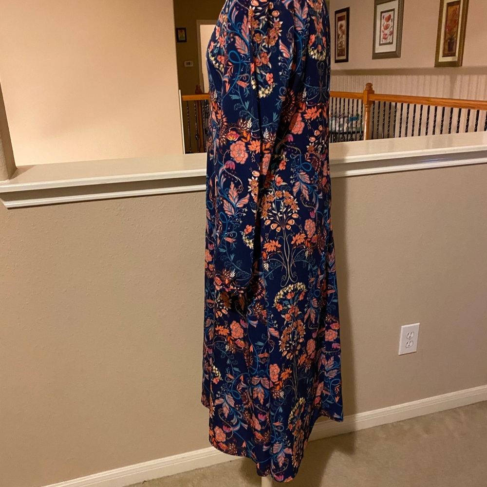 Dress - Picture 2 of 8